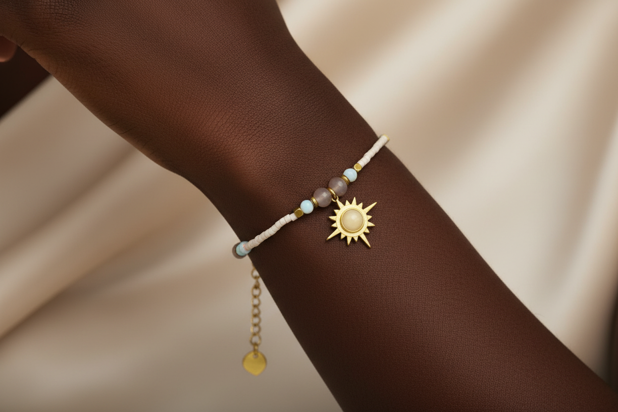 Bracelet with star pendant