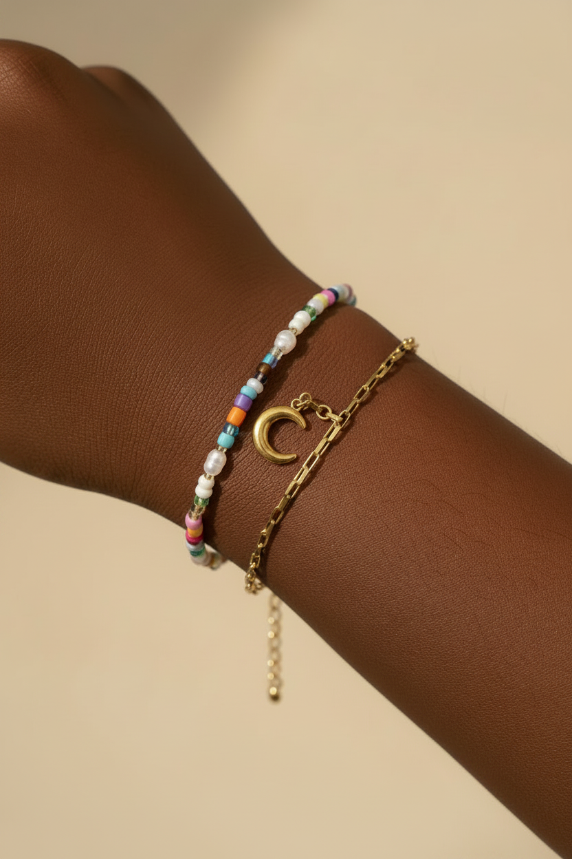 Rainbow Pearl + Gold Chain — Moon Right, No Gap